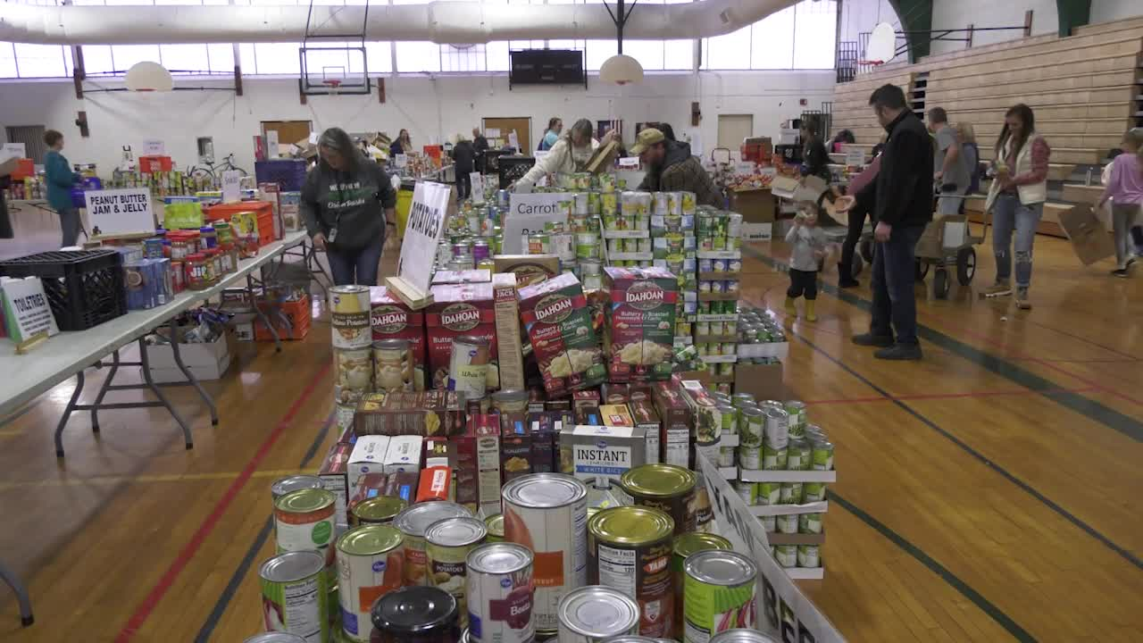 Thumbnail image for ONTV News Break: Lions Christmas Baskets